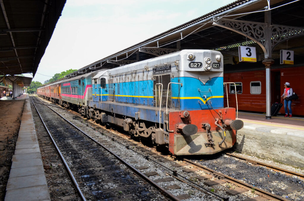 අවලංගු කල දුම්රිය ගමන්වාර මෙන්න