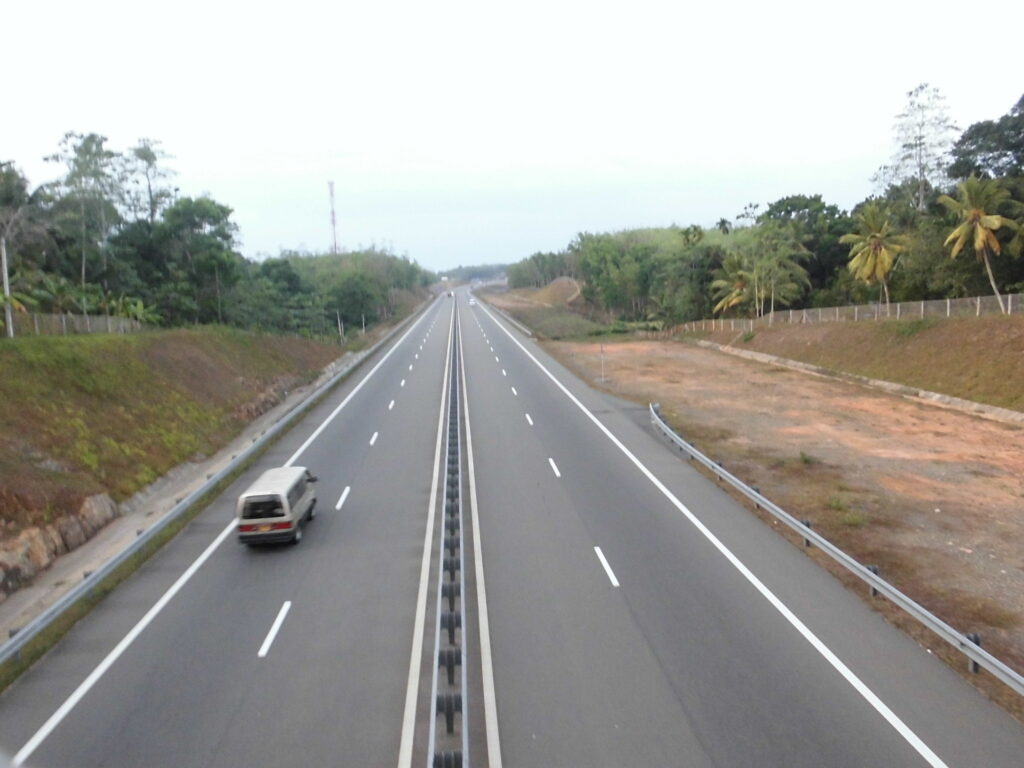 අධිවේගයේ මාරක අනතුරක්