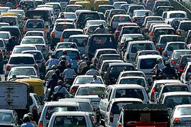 කොළඹ මාර්ග කිහිපයක් දැඩි රථවාහන තදබදයක්