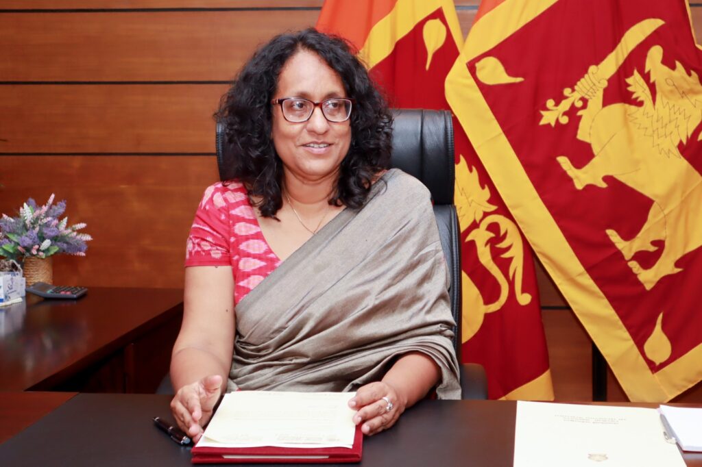 ඉන්දියාවේ දී අගමැතිනියගෙන් ප්රබල පොරොන්දුවක්