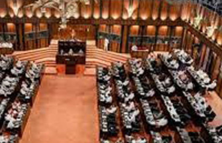 කතානායකගෙන් මන්ත්රීලාට අවවාදයක්