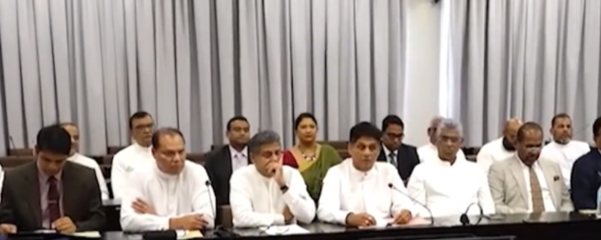 ප්රජාශක්ති ව්යාපාරයට විවේචනයක්