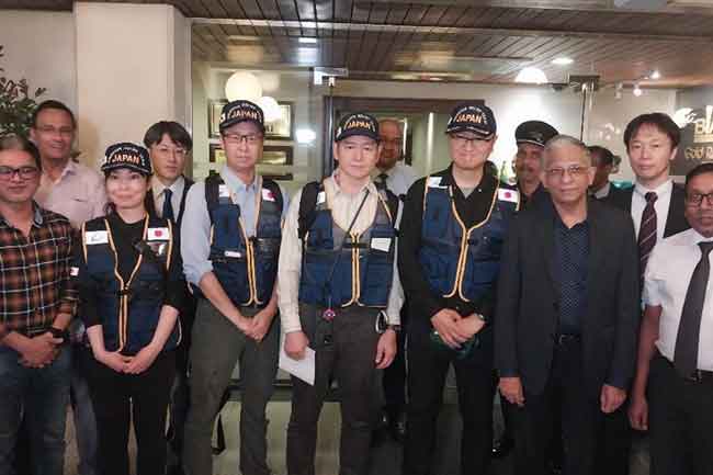 ජපානයේ හදිසි වෛද්ය ප්රතිකාර කණ්ඩායම දිවයිනට