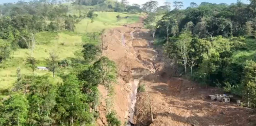 දිස්ත්රික්ක 4කට තවදුරටත් නායයෑම් රතු නිවේදන