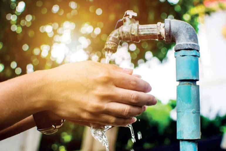 ජලය අරපිරිමැස්මෙන් භාවිත කරන්නැයි ජනතාවගෙන් ඉල්ලයි