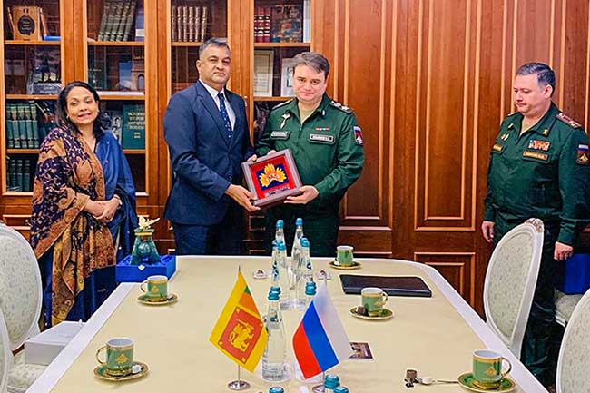 ආරක්ෂ ලේකම් රුසියානු නියෝජ්ය ආරක්ෂක ඇමති හමුවෙයි