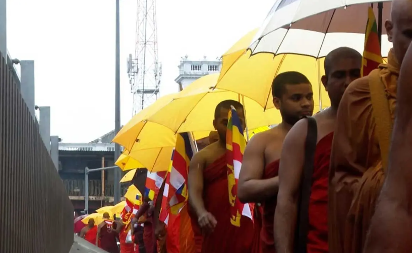 ඥානසාර හිමි උදෙසා කොළඹට පැමිණි පාගමන ජනාධිපති ලේකම් කාර්යාලය දෙසට